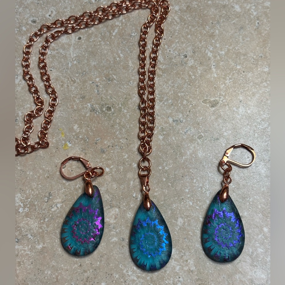 Elegant Multicolor Teardrop Jewelry Set